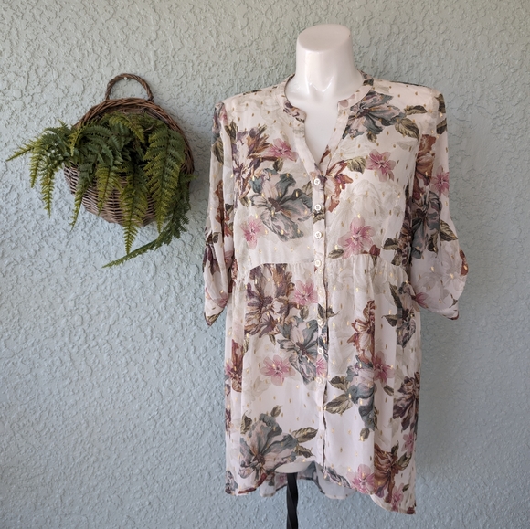 Torrid  semi sheer button down blouse size 2 high‎ low - Picture 2 of 10